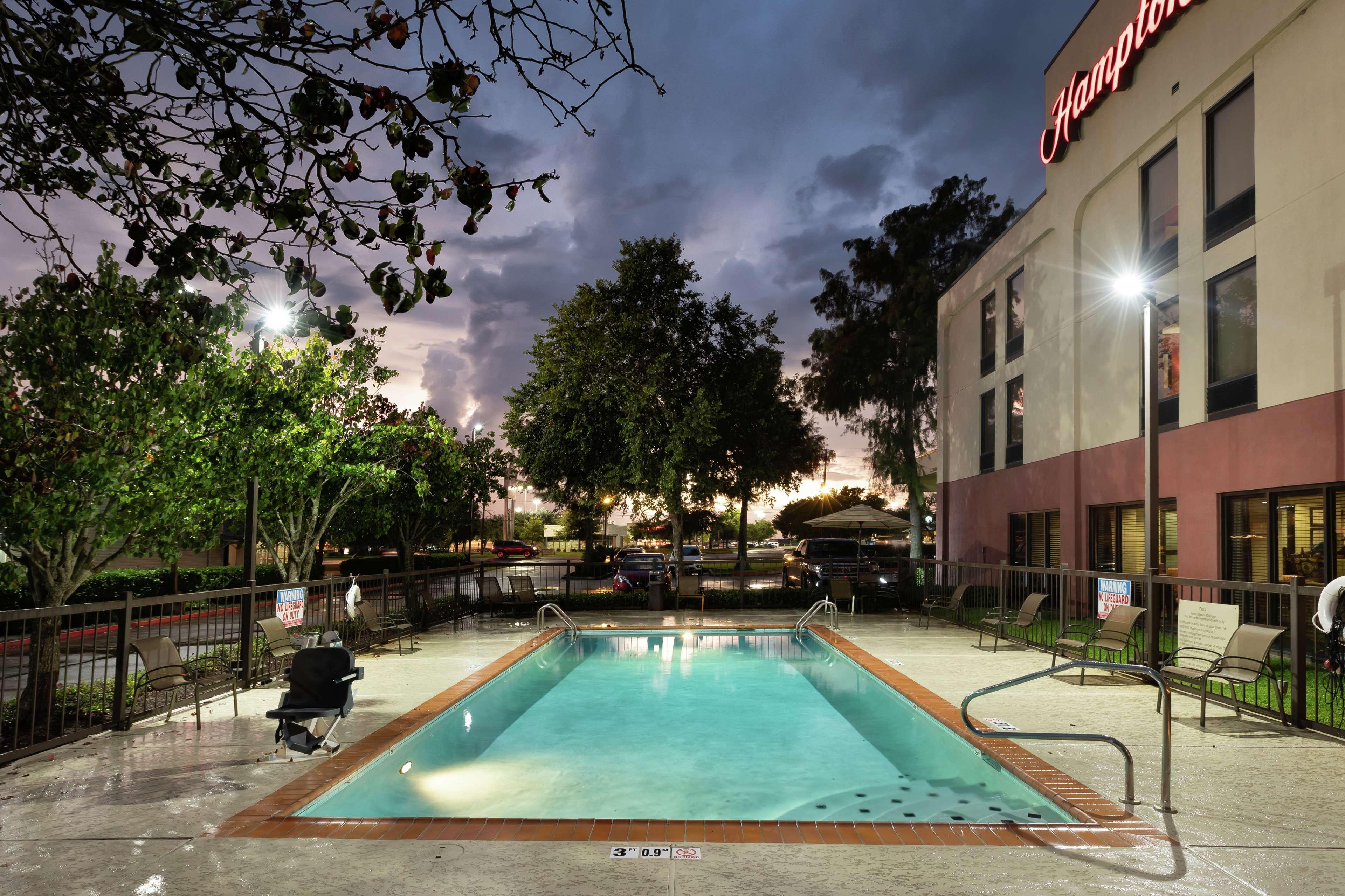 Hampton Inn Houma Kültér fotó
