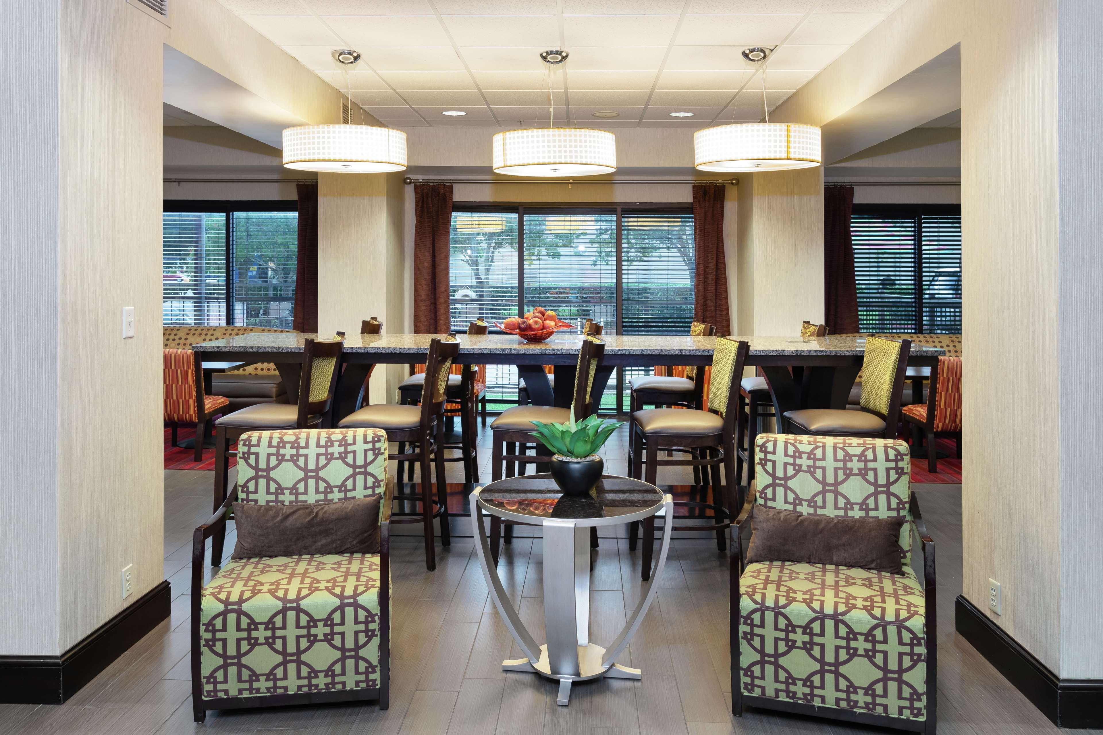 Hampton Inn Houma Kültér fotó
