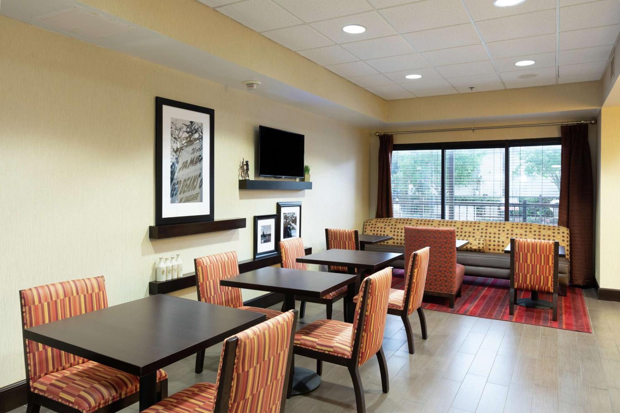 Hampton Inn Houma Kültér fotó
