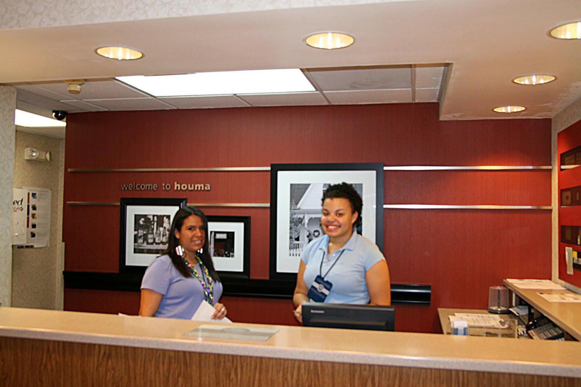 Hampton Inn Houma Beltér fotó
